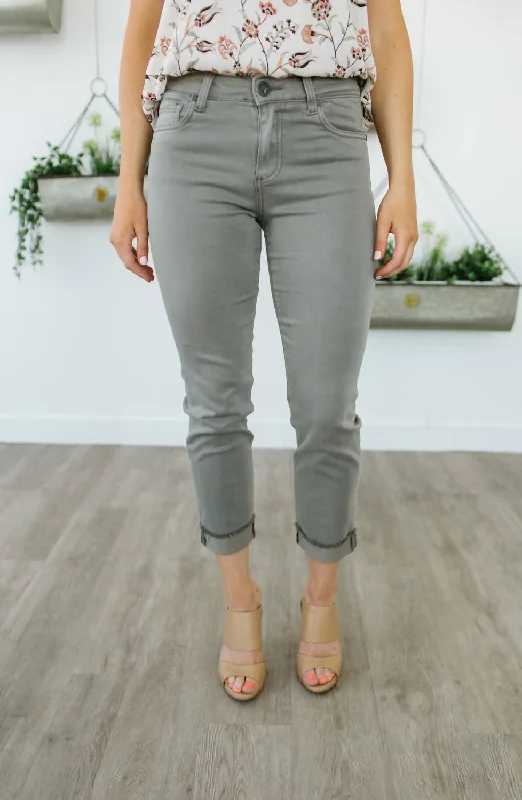 Clearance Event Amy Crop Straight Leg Jean In Moss