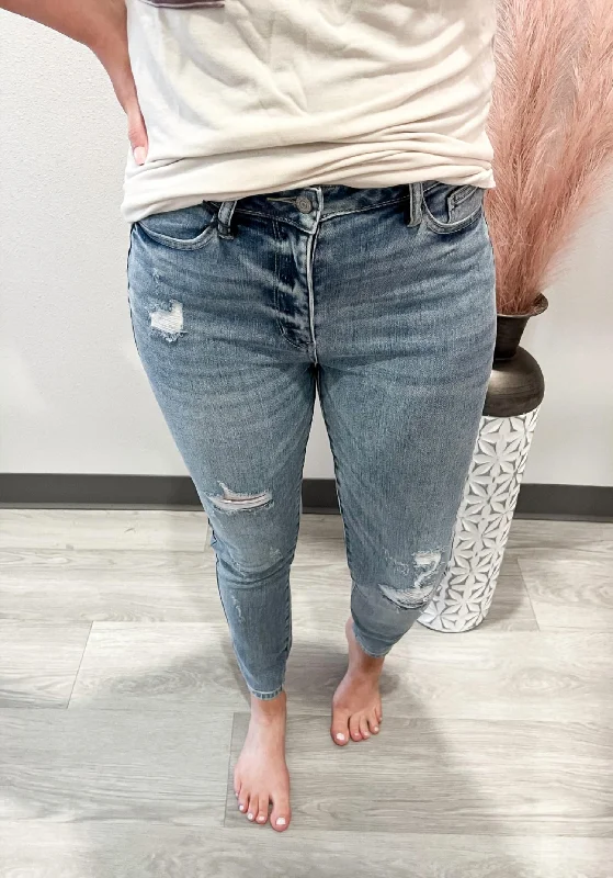 Overstock Sale Hi-Rise Minimal Distressed Skinny Jeans In Light Wash