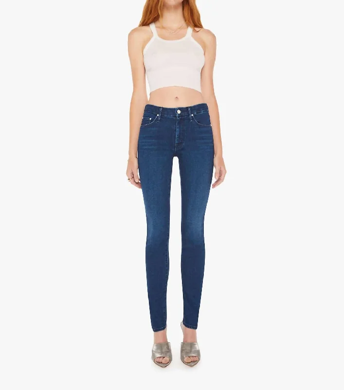 Weekend Deal The Looker Skimp Jean In Taking Shape