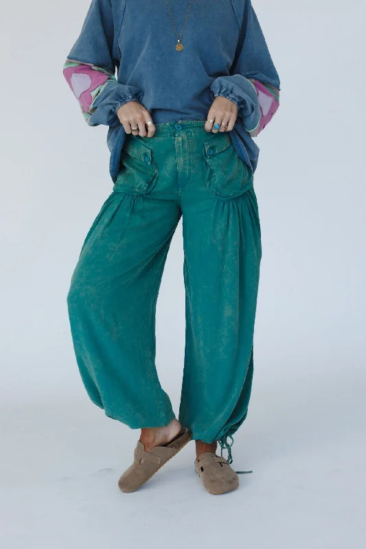 Reduced Prices East Bay Loose Fit Cargo Jeans - Green