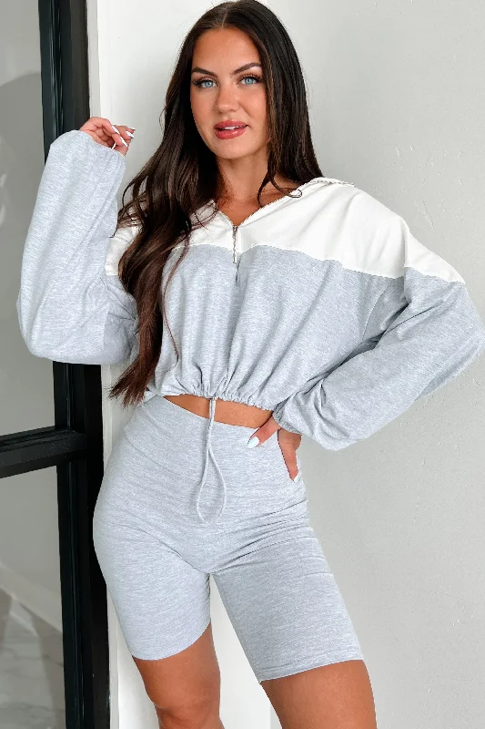 Deal Alert Feeling The Burn Athleisure Set (Light Heather Grey/Ivory)