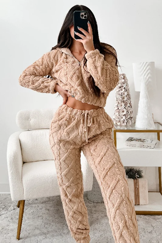 Can't Miss Letting Go Of Stress Sherpa Lounge Set (Tan)