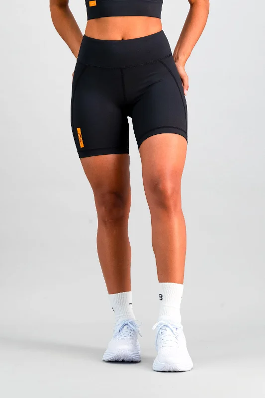 Act Fast The Essential Shorts - Black